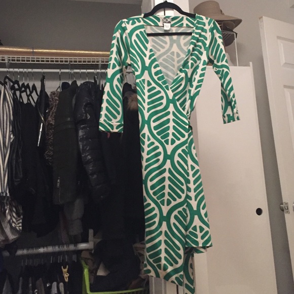 Dianne von furstenberg wrap dress