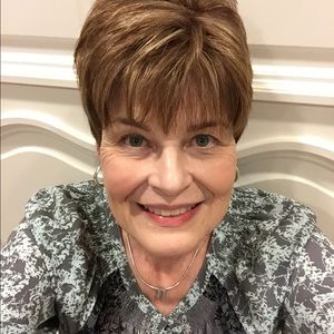 Meet your Posher, Denise