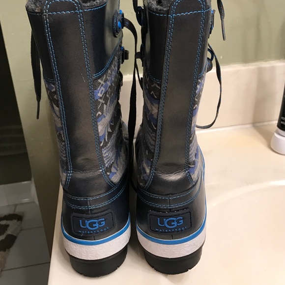 NWOT tags UGGS - Picture 3 of 4