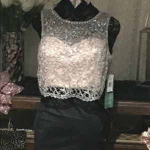Women's Tops