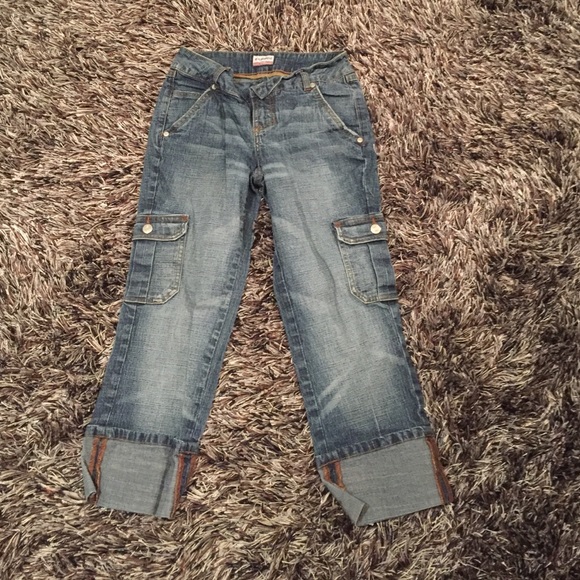 Size 5 Junior no boundaries Jean capris