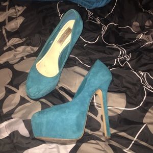 Steve Madden turquoise heels.