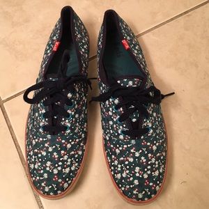 EUC 🌸KEDS 🌸CHAMPION FLORAL SNEAKERS