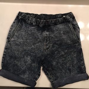 Small acid wash pacsun elastic shorts