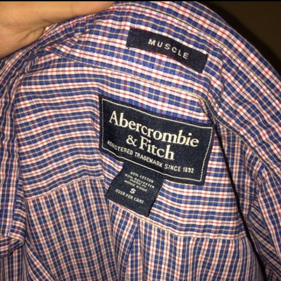 Button up - Picture 2 of 2