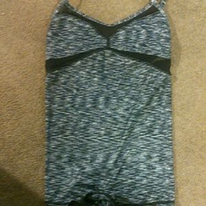Lululemon bodysuit excellent condition