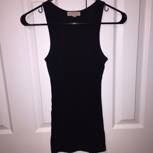 ✨F21 Basic Black Stretch Tank Top✨