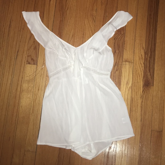 Kendall and kylie romper - Picture 2 of 4