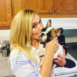 Meet your Posher, Bailey