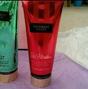 VICTORIA SECRET LOTION!