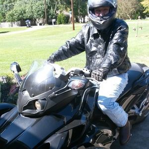 Meet your Posher, Christopher