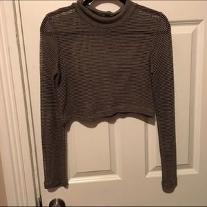 Casual cropped shirt