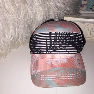 Roxy hat