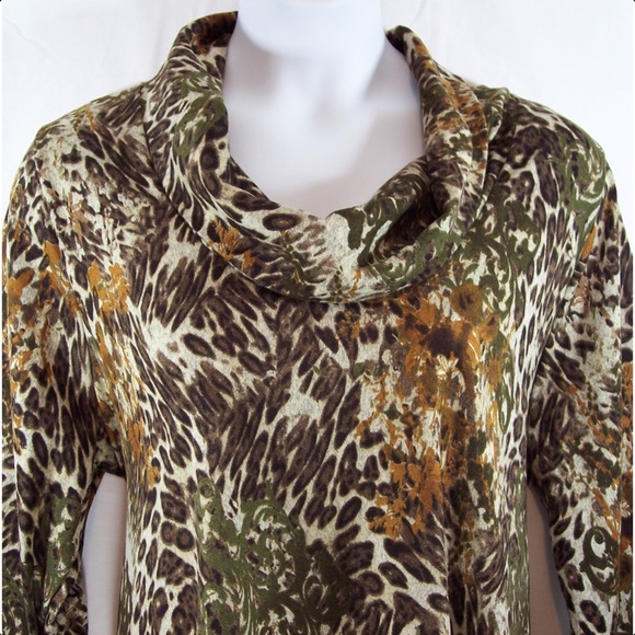 NEW Yummy Plus 5X Cowl Neck Hi-Lo Top - Picture 4 of 10