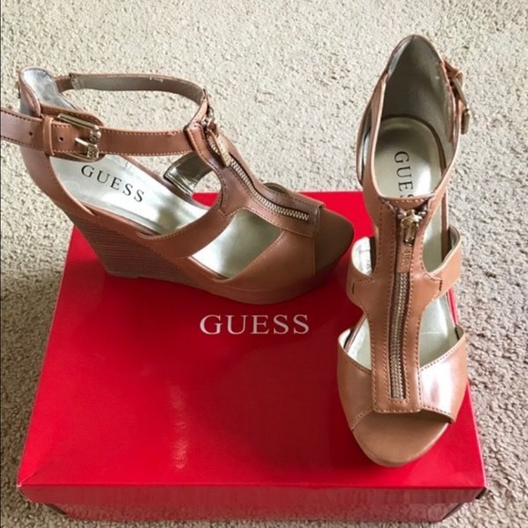 Guess sandals