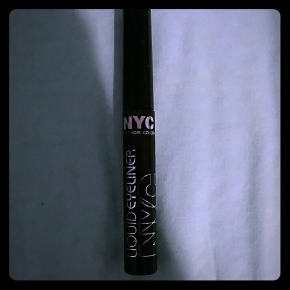 Liquid eyeliner