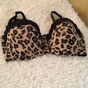 Delta Burke 38C Black animal print underwire bra