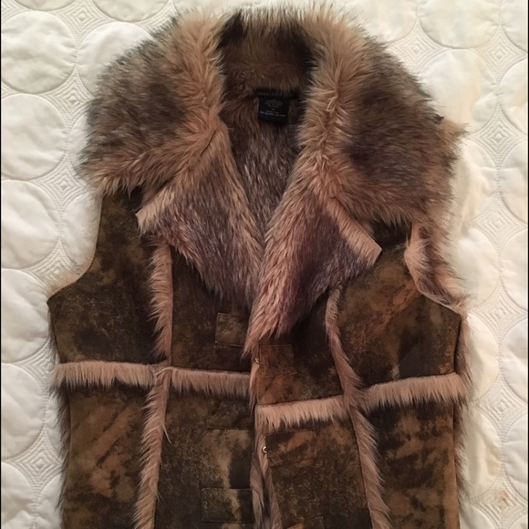Fur vest