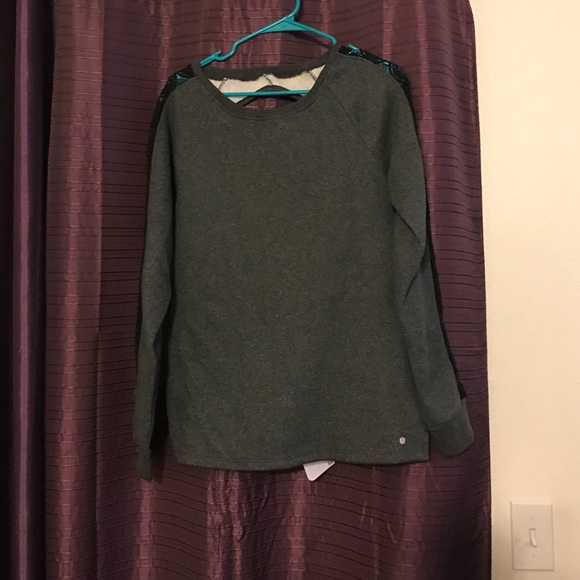 NWT Open Back Fabletics Sweatshirt