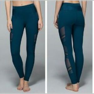 Lululemon Just Breathe pant in Alberta Lake