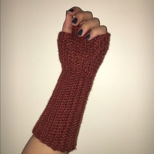 Fingerless gloves and arm warmer