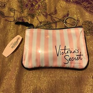 VS  3-Piece KEYCHAIN BAG AND LIP DUO