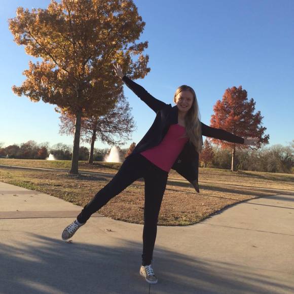 Meet your Posher, Elena