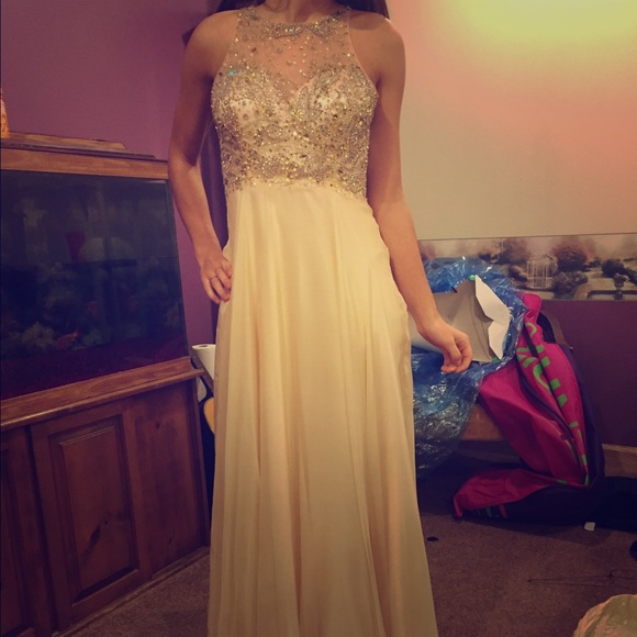 Gown- cocktail/ prom