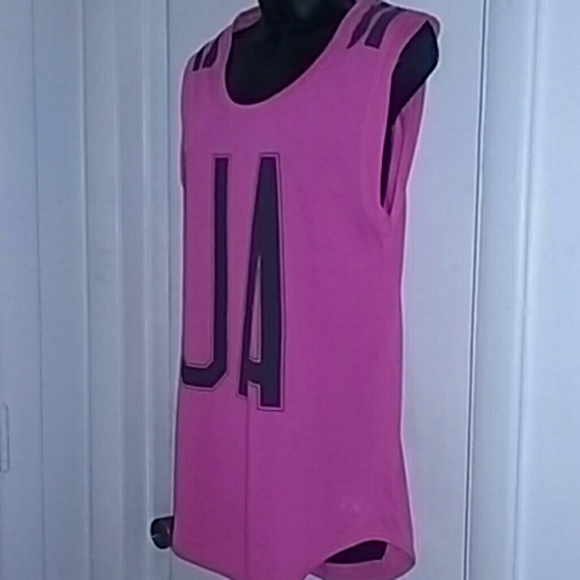 UNDER ARMOUR TOP - Picture 2 of 4