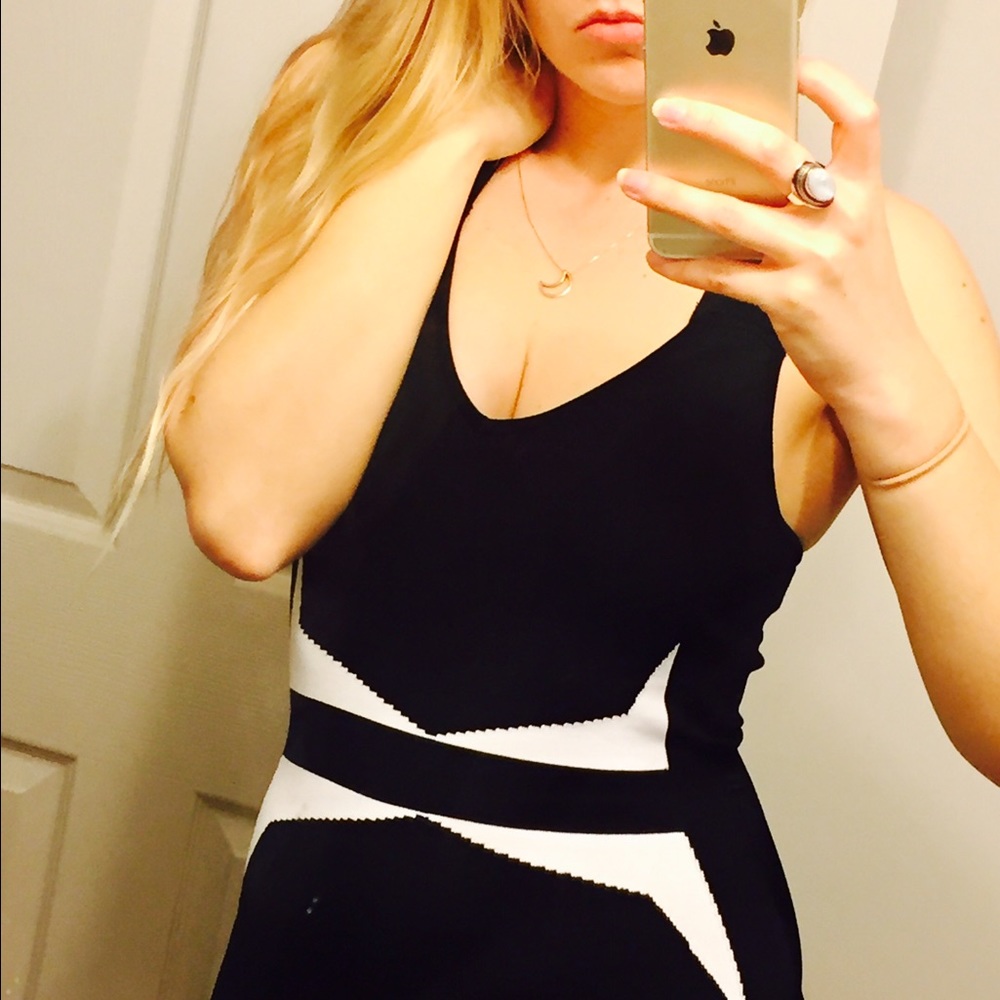 Marciano guess superhero bodycon dress💃