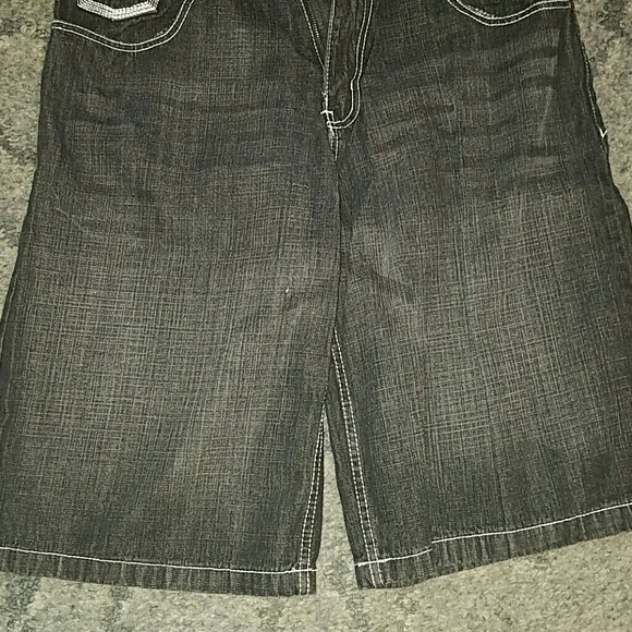 Men's Evolution In Design Shorts - Picture 2 of 4