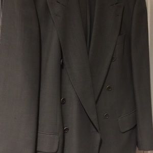 Hugo Boss Men's suit. 42R