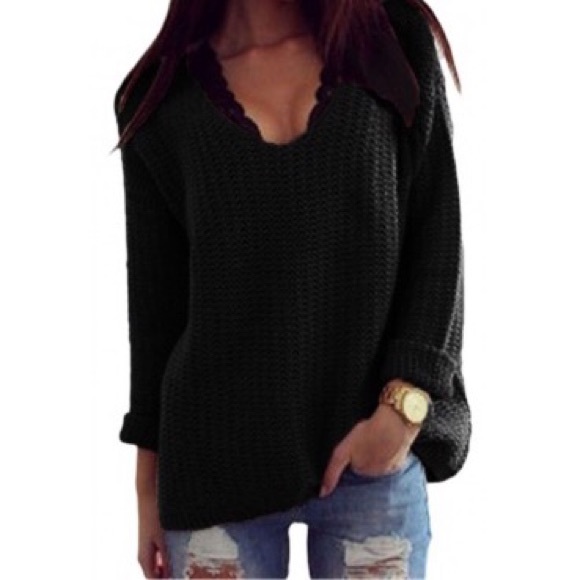 Sweaters - Black Retro Sweater