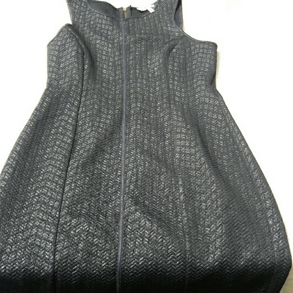 black dress - Picture 2 of 2