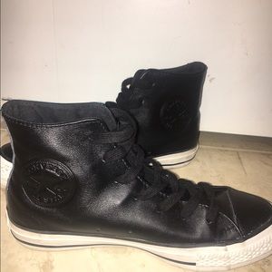 Black leather converse