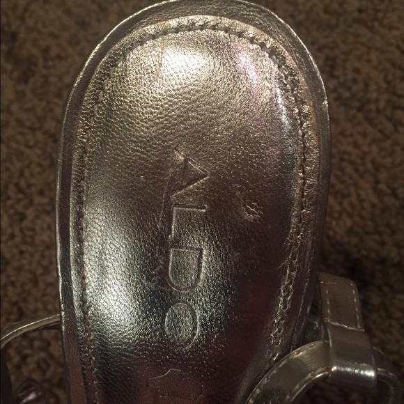 Heels - Picture 2 of 4