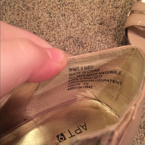 Heels - Picture 2 of 3