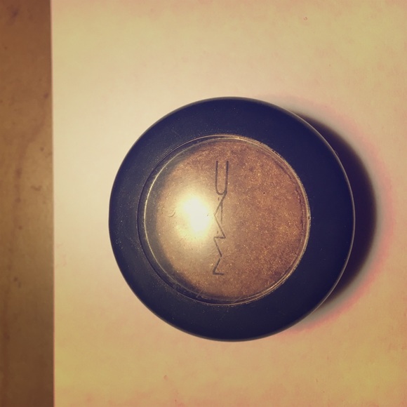 MAC eyeshadow