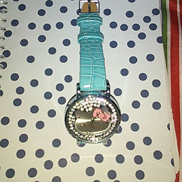 Hello Kitty Watch - Picture 2 of 4