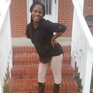 Meet your Posher, Ebony