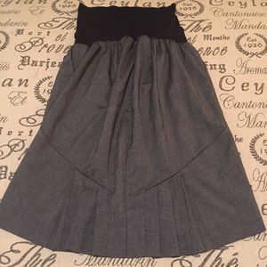 Motherhood Maternity Skirts - Maternity skirt size large Motherhood Maternity Skirts - Maternity skirt size large