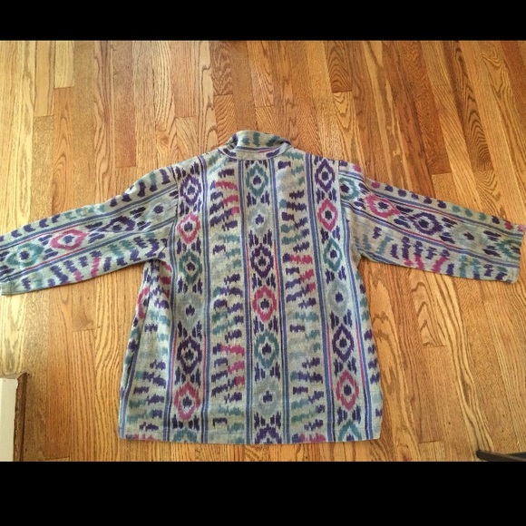 Vintage oversized linen embroidered top - Picture 2 of 3