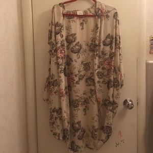 Audrey long floral kimono