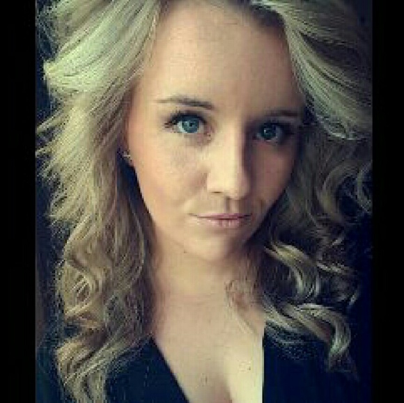 Meet your Posher, Kelley