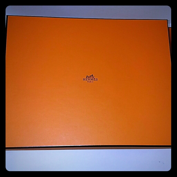 Hermes Box.11.25x9x2.75