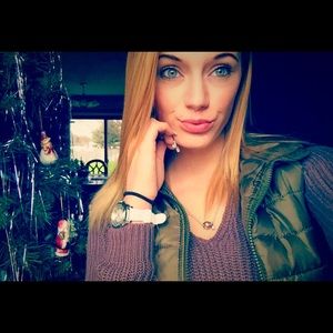 Meet your Posher, Lexi