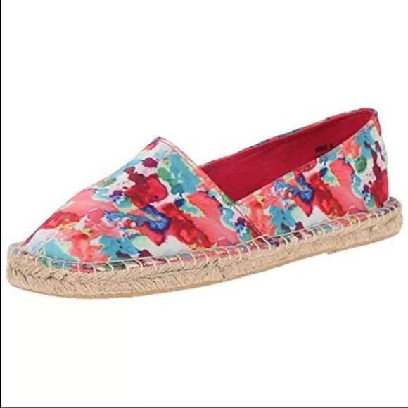 Wild Pair Satin Floral Pink Espadrilles SZ 7 & 8! NEW! - Picture 4 of 8