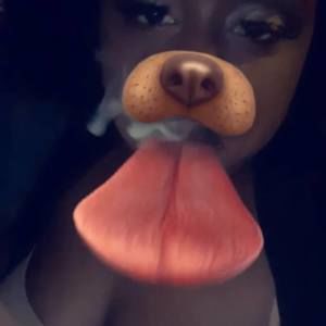 Meet your Posher, Mara