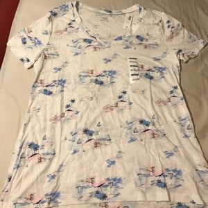 2 Relaxed Old Navy V neck tees