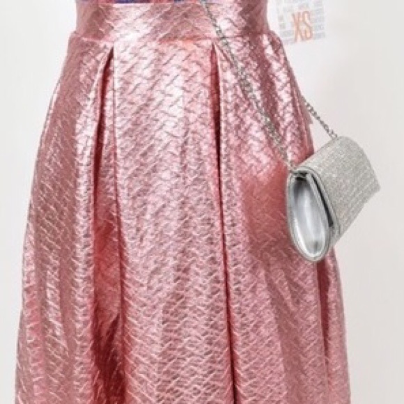 Beautiful Elegant LuLaRoe pink Madison skirt!